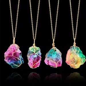 ☀️ New! Boho Quartz, Chain length approximately 20”